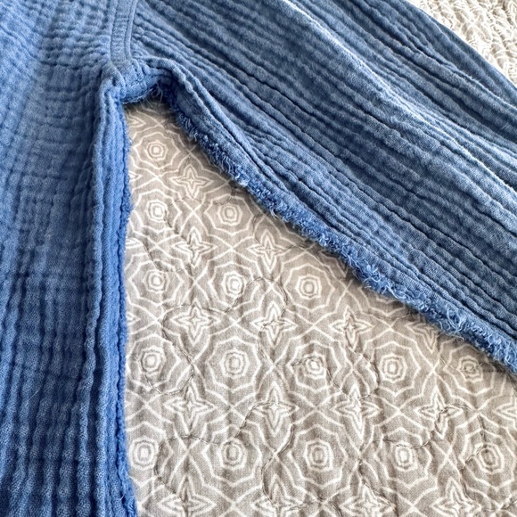 NEW! Aerie Gauzy Cover Up Shirt Blue Button Up Oversized Frayed Size XS - Picture 11 of 13